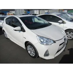 Отзыв о Автомобиль Toyota Aqua хэтчбек