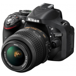 Отзыв о Цифровой зеркальный фотоаппарат Nikon D5200 18-55 VR Kit