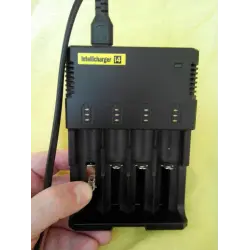 Отзыв о Зарядное устройство Nitecore Intellicharger i4
