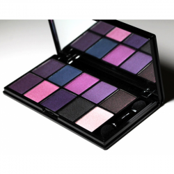 Отзыв о Тени NYX Versus The Runway Collection Eyeshadow Palette