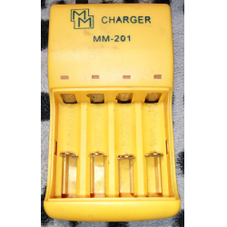 Отзыв о Зарядное устройство Ming Yuan Charger MM-201