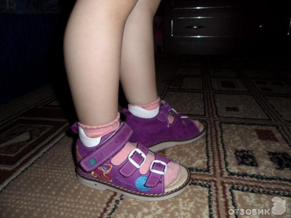 Кроссовки на девочку на авито. Орсетто детская обувь. Ботинки детские Orsetto. Мокасины детские орсетто. Детская обувь бос.