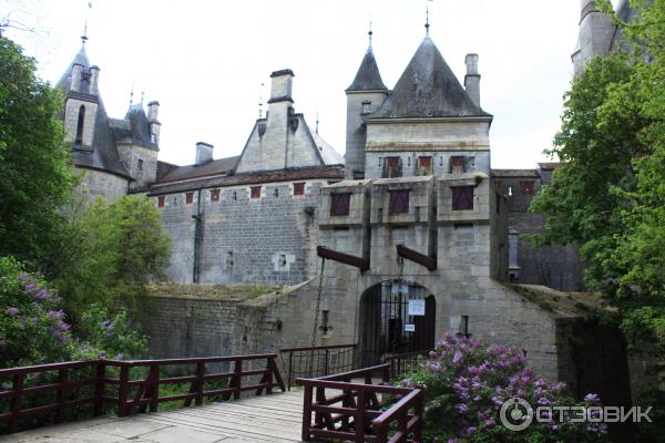 Замок де ля Рошпот Франция Бургундия фото отзыв
