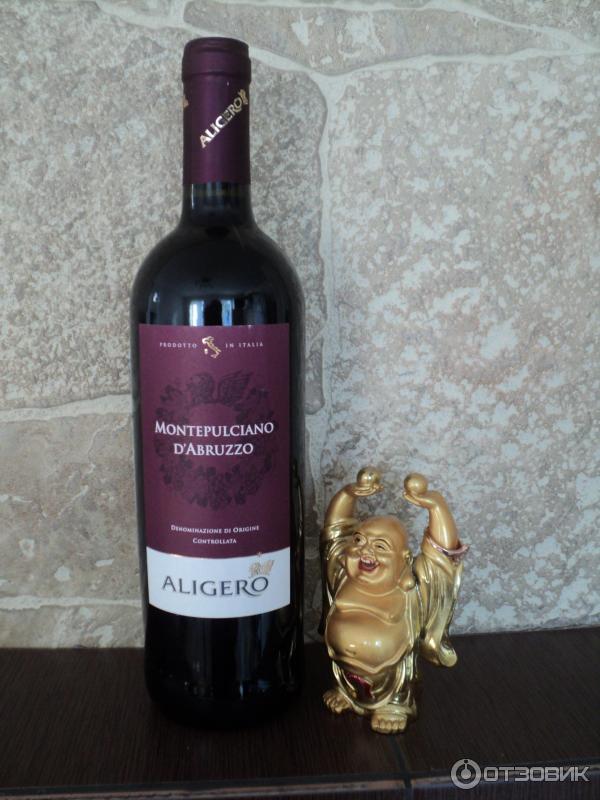 Вино монтепульчано д абруццо. Вино Монтепульчано д Абруццо красное. Вино Montepulciano d'Abruzzo красное сухое.