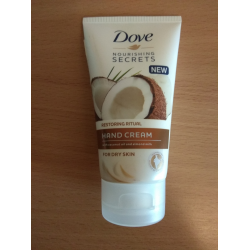 Отзыв о Крем для рук Dove Nourishing Secrets с кокосовым маслом и миндальным молочком