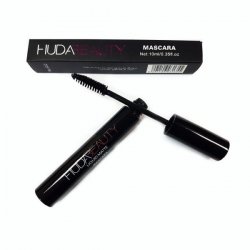 Шутка ли? Накладные ресницы для животных от Huda Beauty | Posta-Magazine