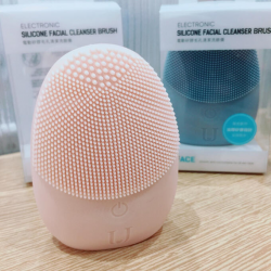 Отзыв о Силиконовая щеточка для лица Miniso Electric Beauty Facial Cleansing Brush