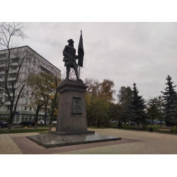 Памятник гвардейцу семеновского полка