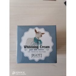 Отзыв о Крем для лица с эффектом осветления Jigott Goat Milk Whitening Cream