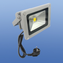 Отзыв о Прожектор Brille светодиодный HL-05/10W LED CW IP65