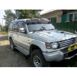 Автомобиль Mitsubishi Pajero II