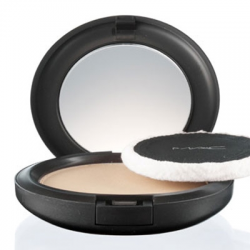 Отзыв о Компактная пудра MAC Blot Powder Pressed